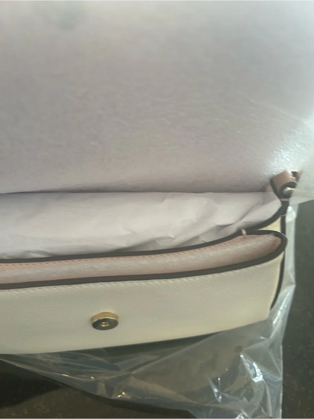 NWT KATE SPADE mini SUTTON crossbody bag.